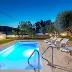 Villa Cecilia *