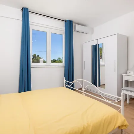 וילה Cecilia Slivnica